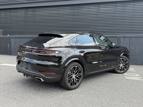 Certified 2026 Porsche Cayenne Coupe AWD/4WD image 10