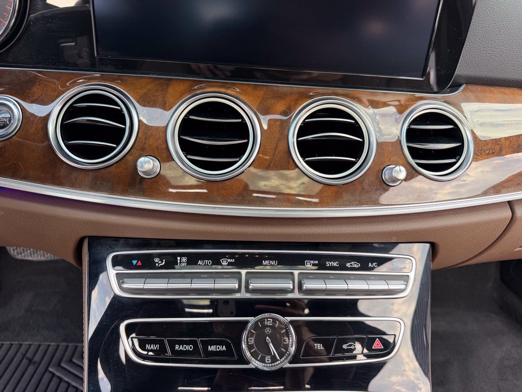 Used 2017 Mercedes-Benz E 300 4MATIC image 45