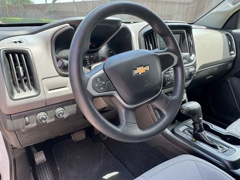 Used 2018 Chevrolet Colorado W/T w/ WT Convenience Package AWD/4WD image 19