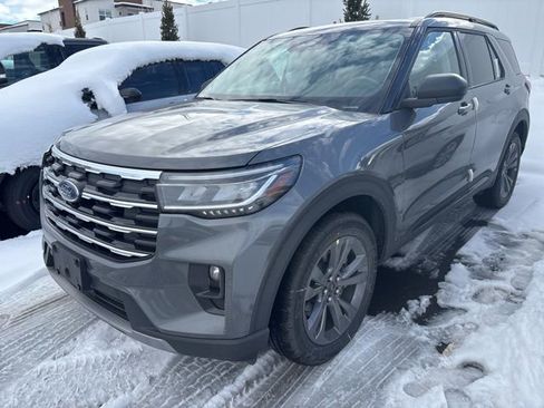 New 2026 Ford Explorer Active w/ Active Comfort Package image 2