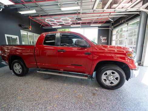 Used 2021 Toyota Tundra SR5 w/ Blackout Package (TMS) RWD image 5