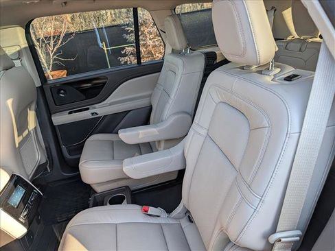 Certified 2023 Lincoln Aviator Reserve w/ Equipment Group 201A image 26