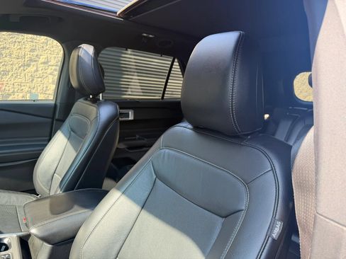 Used 2020 Ford Explorer Limited AWD/4WD image 23