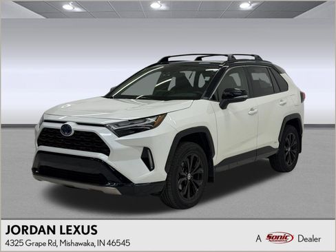 Used 2022 Toyota RAV4 XSE w/ XSE Grade Weather Package AWD/4WD image 1