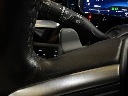 Used 2022 Chevrolet Silverado 1500 LTZ w/ LTZ Convenience Package II AWD/4WD image 63