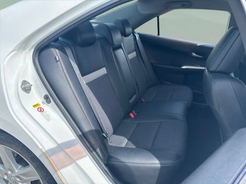 Used 2014 Toyota Camry SE FWD image 23