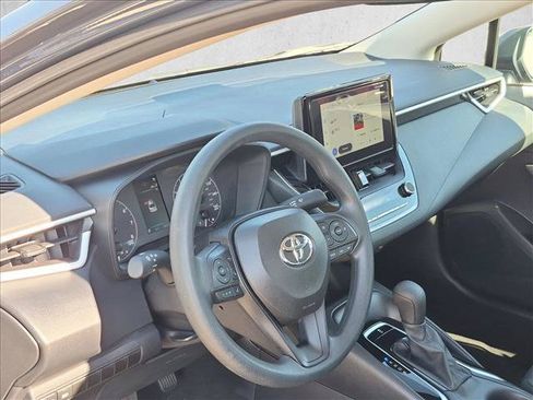 Used 2024 Toyota Corolla LE FWD image 10