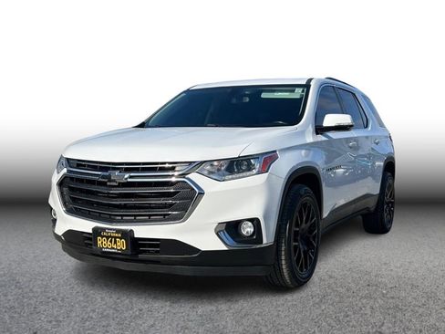 Used 2019 Chevrolet Traverse LT image 1