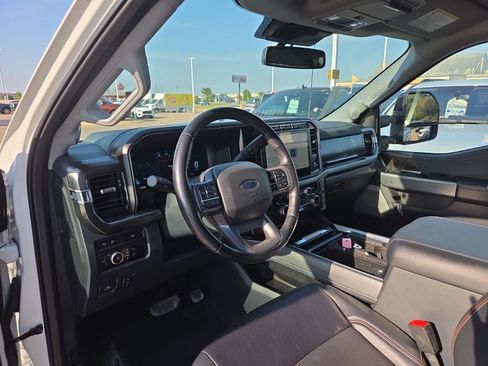 Used 2024 Ford F250 Lariat w/ Lariat Ultimate Package AWD/4WD image 11