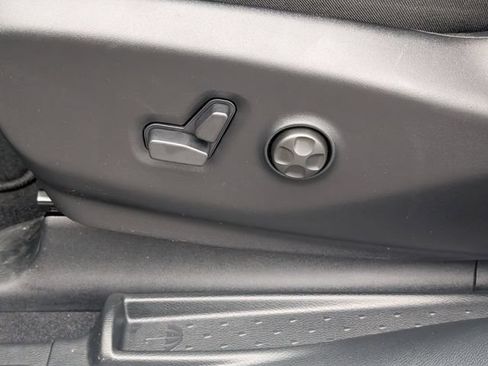 New 2027 Chrysler Pacifica Select FWD image 13
