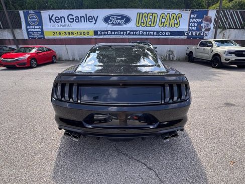 Used 2018 Ford Mustang GT RWD image 4