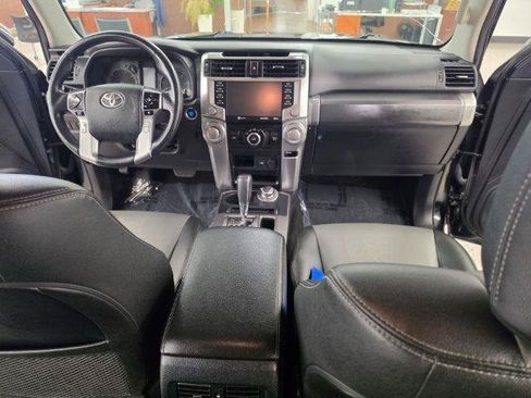 Used 2021 Toyota 4Runner SR5 Premium AWD/4WD image 9