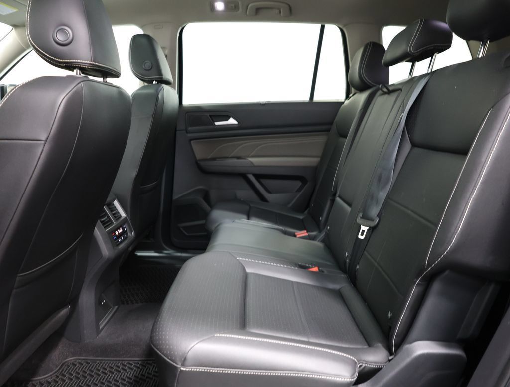 Certified 2023 Volkswagen Atlas SE w/ Panoramic Sunroof Package AWD/4WD image 27