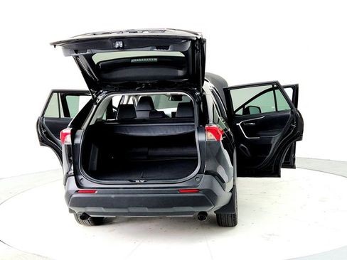 Used 2023 Toyota RAV4 AWD Hybrid image 11