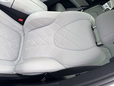 Certified 2023 BMW X5 xDrive40i w/ Executive Package image 22