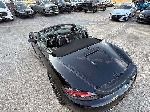 Used 2018 Porsche 718 Boxster RWD image 30