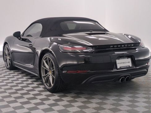 Used 2021 Porsche 718 Boxster image 3