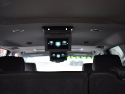 Used 2019 GMC Yukon XL SLT w/ Open Road Package image 34