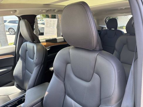 Certified 2023 Volvo XC90 B6 Plus w/ Protection Package Premier AWD/4WD image 19
