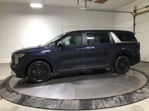 New 2026 Kia Carnival image 4