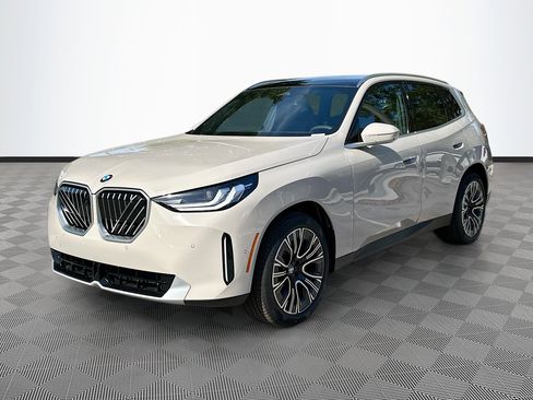 New 2025 BMW X3 xDrive30i w/ Premium Package image 3