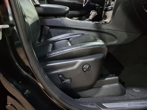 Certified 2019 Jeep Grand Cherokee Limited image 18