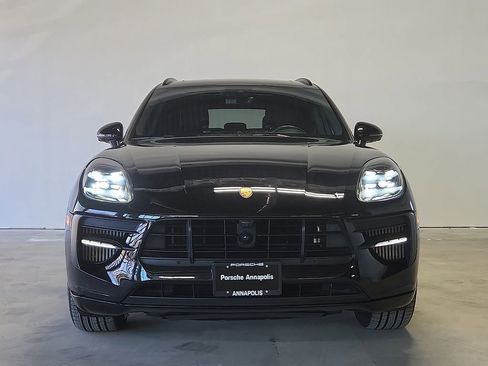 Certified 2021 Porsche Macan GTS AWD/4WD image 8
