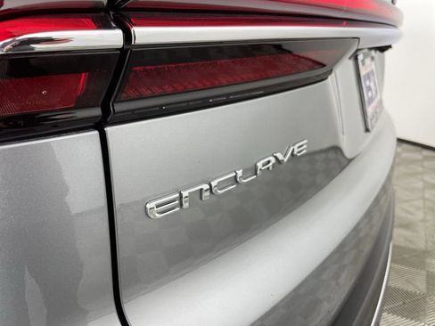 Used 2025 Buick Enclave Preferred image 31