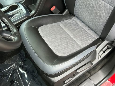 Used 2015 Chevrolet Colorado Z71 w/ LPO, Gearon Divider Package RWD image 15