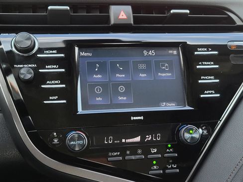 Used 2020 Toyota Camry LE FWD image 20
