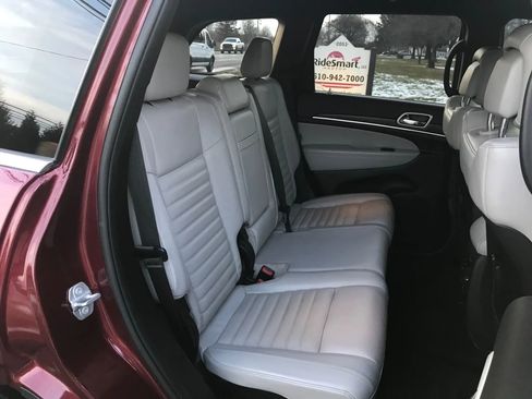 Used 2018 Jeep Grand Cherokee Limited image 52