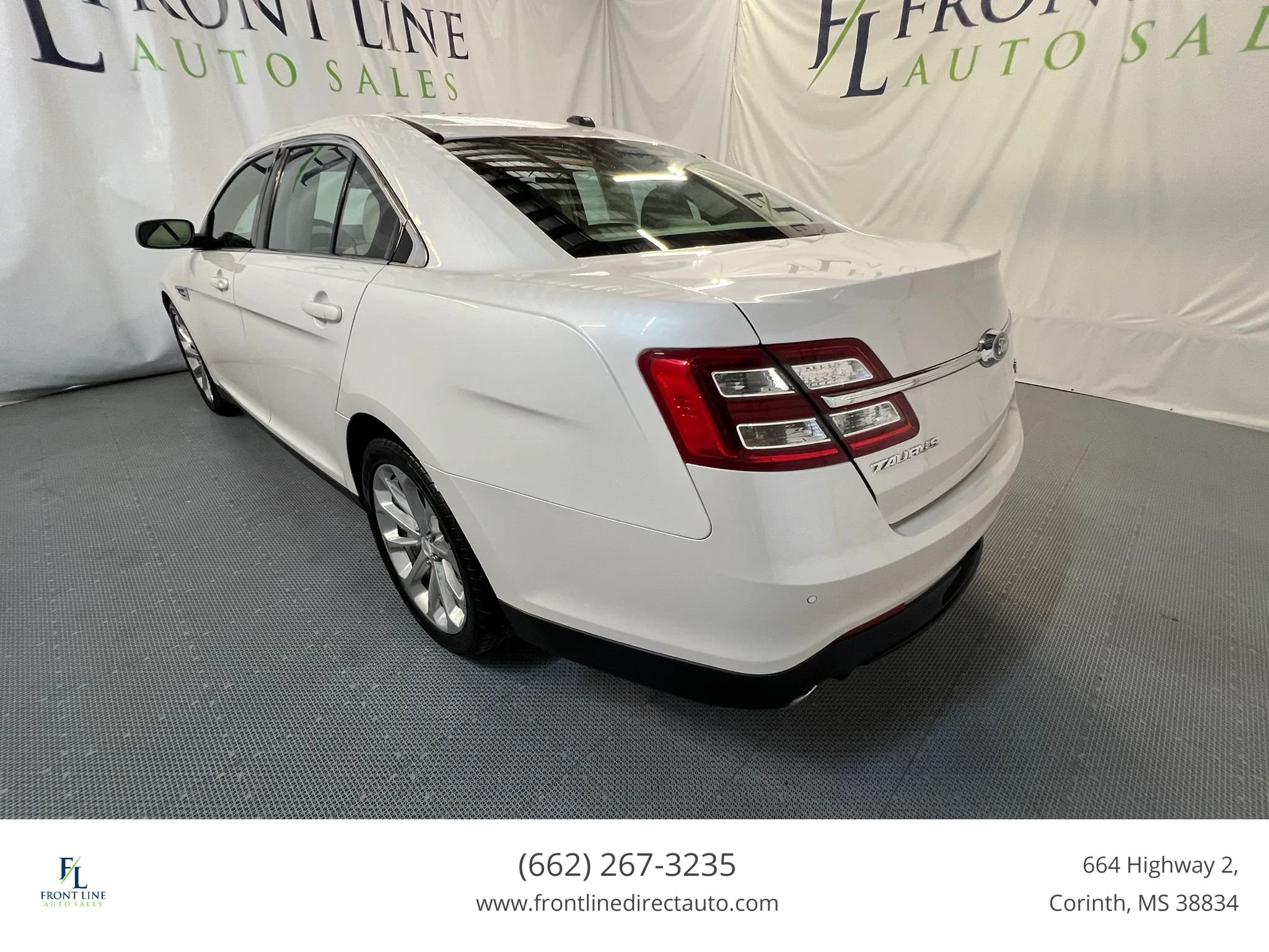 Used 2015 Ford Taurus Limited w/ Equipment Group 301A FWD image 5