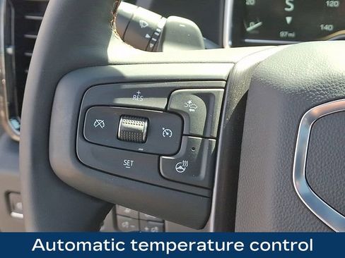 Used 2025 GMC Sierra 1500 AT4 w/ AT4 Premium Package image 8