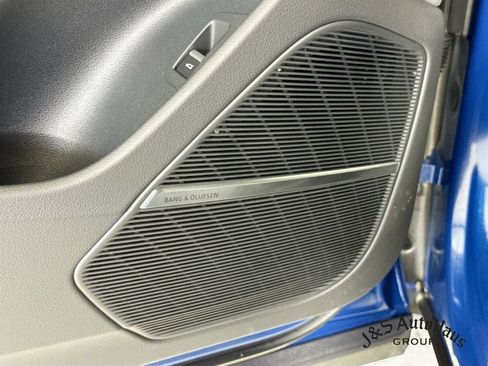 Used 2024 Audi SQ8 Prestige w/ Prestige Package AWD/4WD image 25