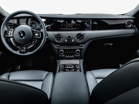 Used 2022 Rolls-Royce Ghost AWD/4WD image 36