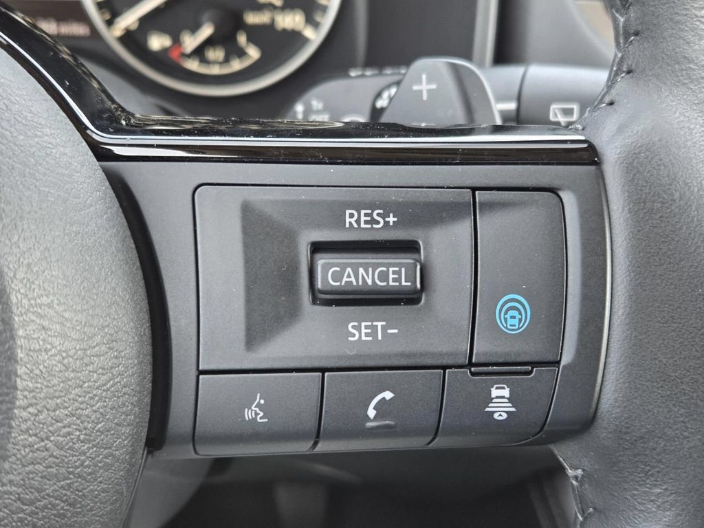 Used 2023 Nissan Rogue SL w/ SL Premium Package FWD image 19