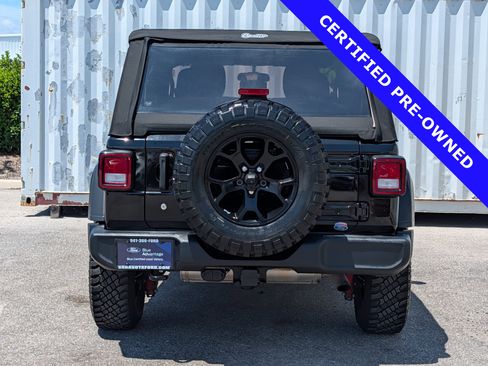 Used 2022 Jeep Wrangler Sport AWD/4WD image 5