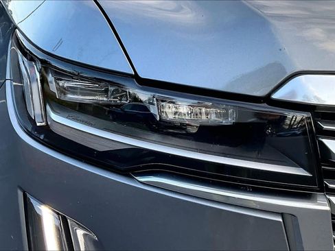 Used 2021 Cadillac Escalade ESV Premium Luxury Platinum image 27