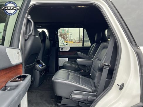 Used 2023 Lincoln Navigator Reserve image 22