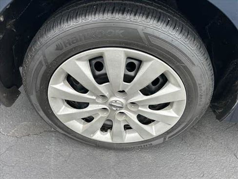 Used 2014 Nissan Sentra S image 24