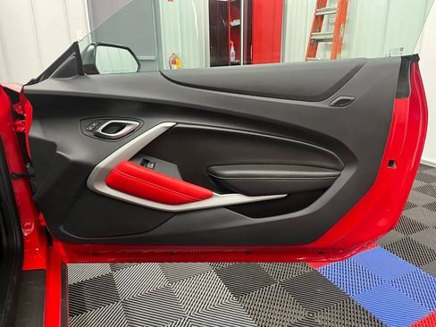 Used 2022 Chevrolet Camaro SS RWD image 19