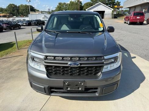 Used 2022 Ford Maverick XLT FWD image 2
