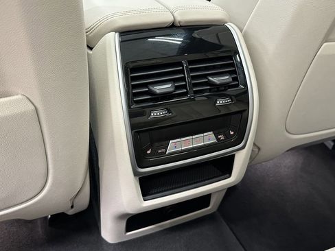 Used 2021 BMW X5 sDrive40i w/ M Sport Package image 27