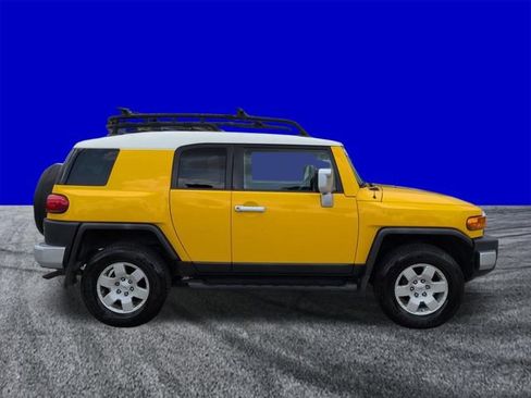 Used 2010 Toyota FJ Cruiser 4WD image 3