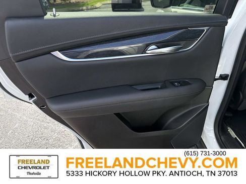 Used 2022 Cadillac XT5 Premium Luxury AWD/4WD image 15