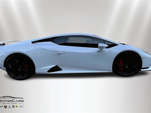 Used 2023 Lamborghini Huracan Tecnica image 5