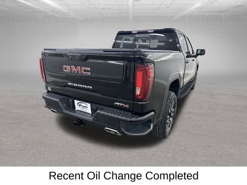 Used 2024 GMC Sierra 1500 AT4 w/ AT4 Premium Package AWD/4WD image 13
