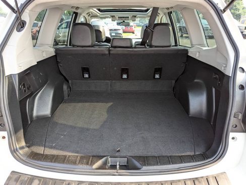 Used 2018 Subaru Forester 2.5i Touring AWD/4WD image 29