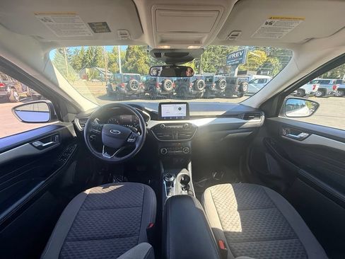 Used 2021 Ford Escape SE w/ Cold Weather Package AWD/4WD image 14