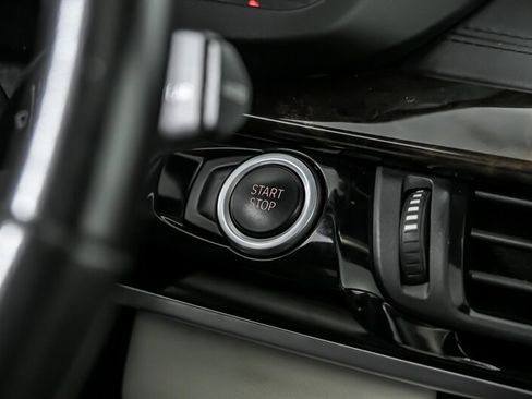 Used 2018 BMW X5 xDrive40e image 27